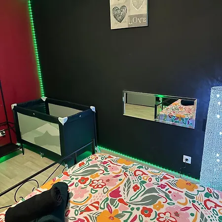 Pure Private Experience For 5 People Апартаменты Монлюсон