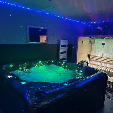 Pure Private Experience For 5 People Апартаменты Монлюсон