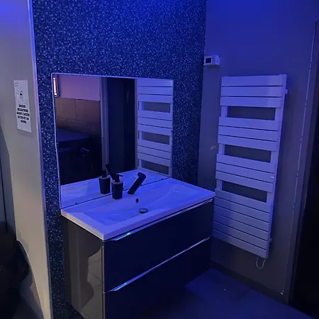 Апартаменты Pure Private Experience For 5 People Монлюсон